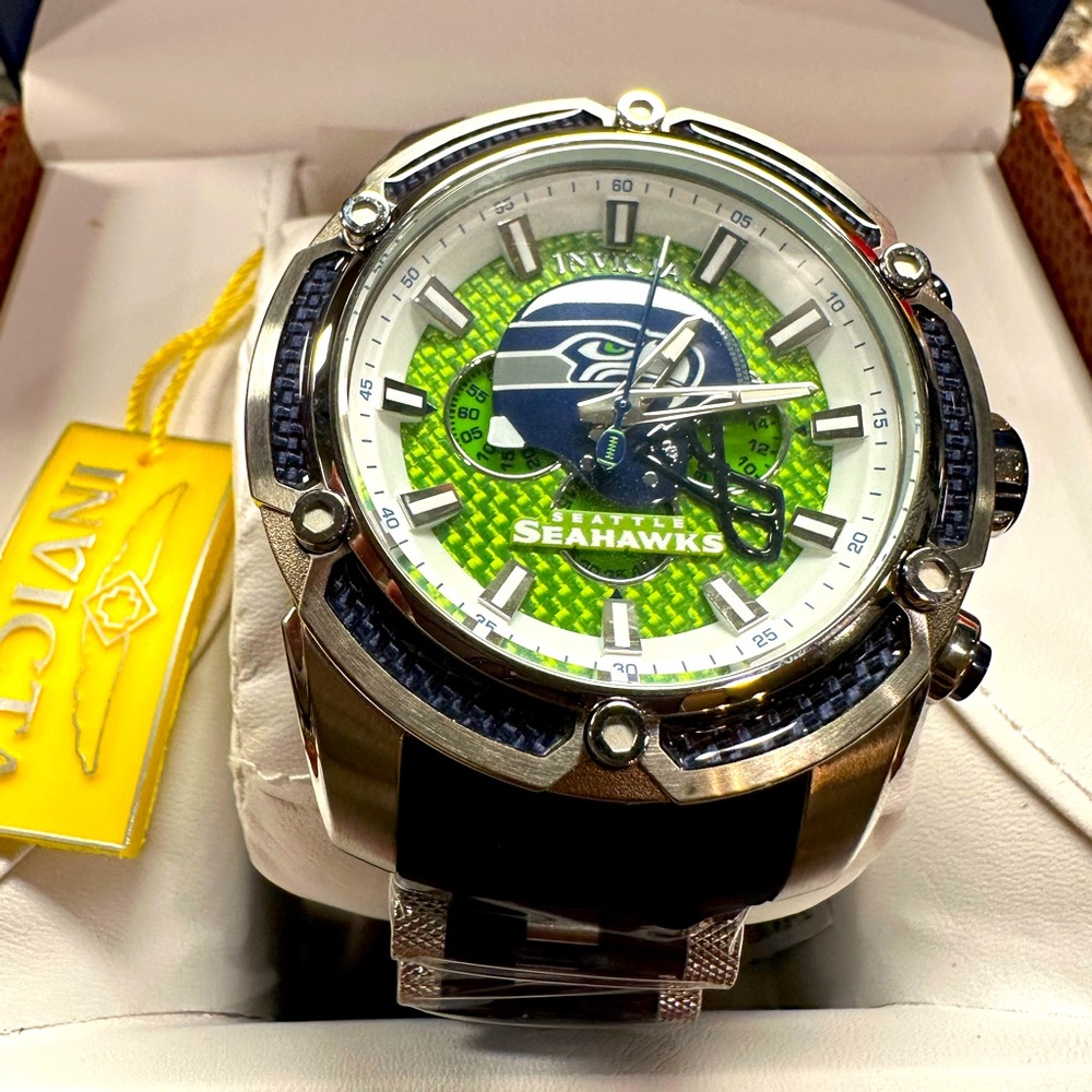 Brand New Invicta Seattle Seahawks Men’s Watch